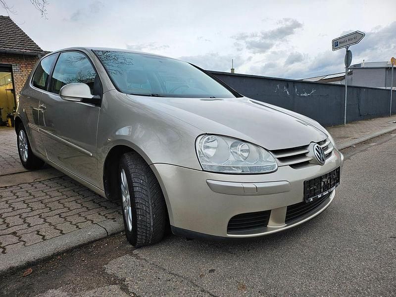 Gebraucht VW Golf IV Individual 116 PS (85 kW) 2005 Gelb Limousine