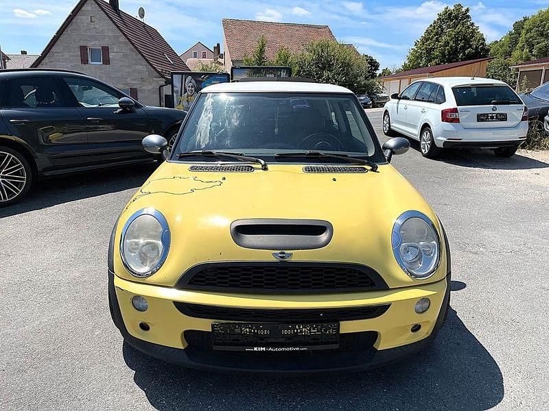 Gelb Gebraucht 2003 Mini Cooper S Kleinwagen | 2.700 € (Guter Preis) - Bild 1/4