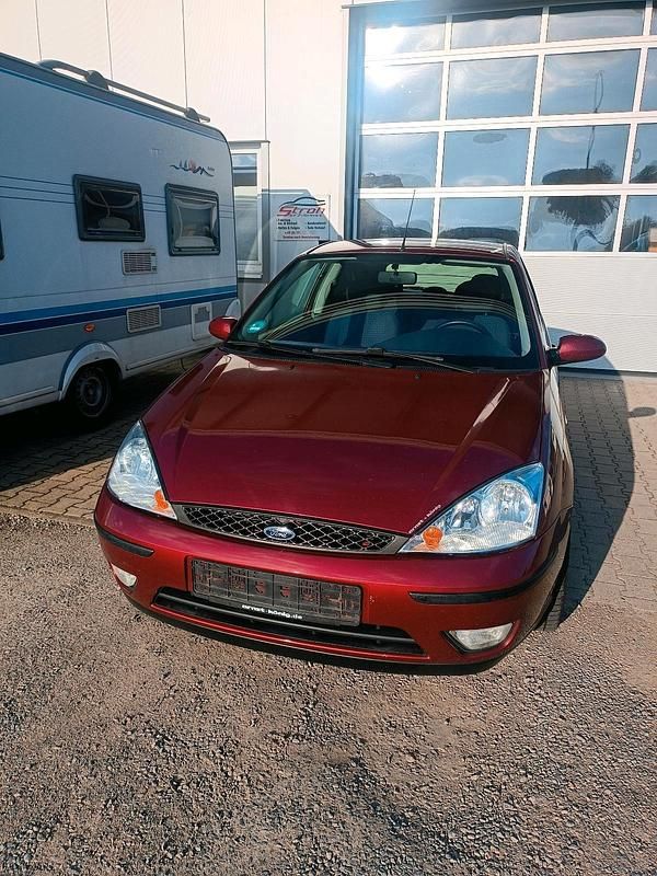 Rot Gebraucht 2005 Ford Focus Limousine | 600 € (Superpreis) - Bild 1/4