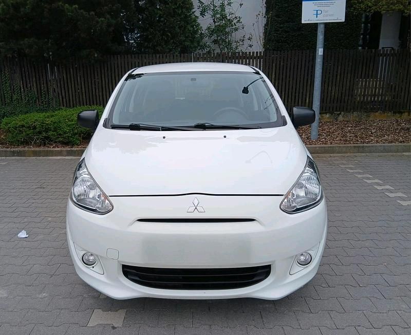 Second-hand Mitsubishi Space Star 71 CP (52 kW) 2015 Alb Hatchback
