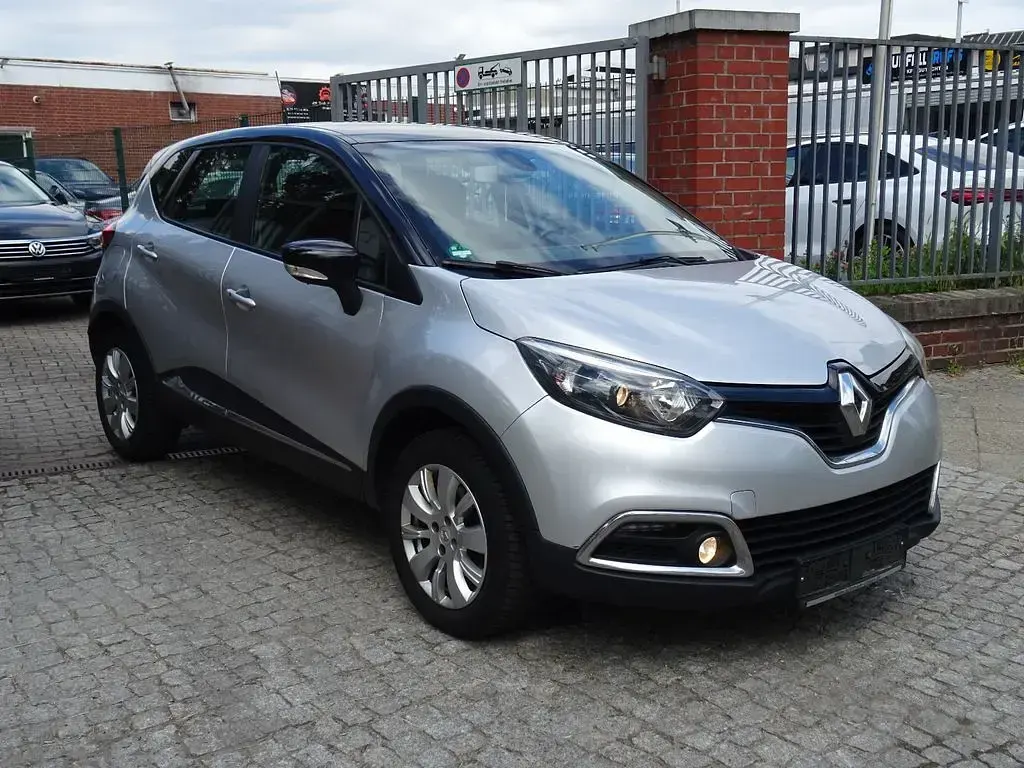 Gebraucht Renault Captur Experience 90 PS (66 kW) 2016 Grau SUV