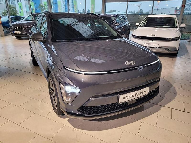 Neu Hyundai Kona GO! 150 kW (204 PS) 2025 Ecotronic grey / mic SUV