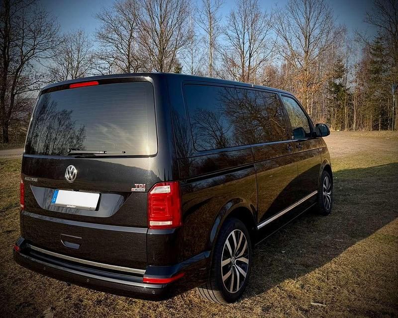 Gebraucht VW Transporter Generation Six 204 PS (150 kW) 2017 Schwarz Van