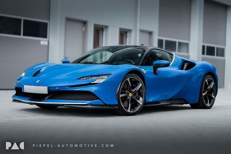 Blau Gebraucht 2022 Ferrari SF90 | 429.000 € (Fairer Preis) - Bild 1/4
