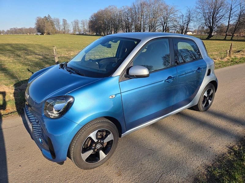 Gebraucht Smart ForFour Electric Drive 60 kW (82 PS) 2020 Silber Kleinwagen