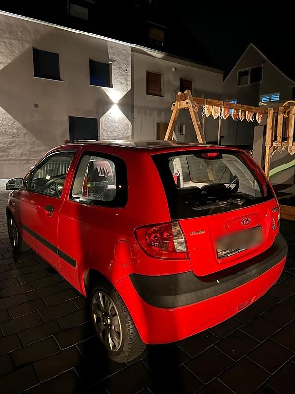 Rot Gebraucht 2008 Hyundai Getz Kleinwagen | 1.999 € (Etwas zu teuer) - Bild 1/4