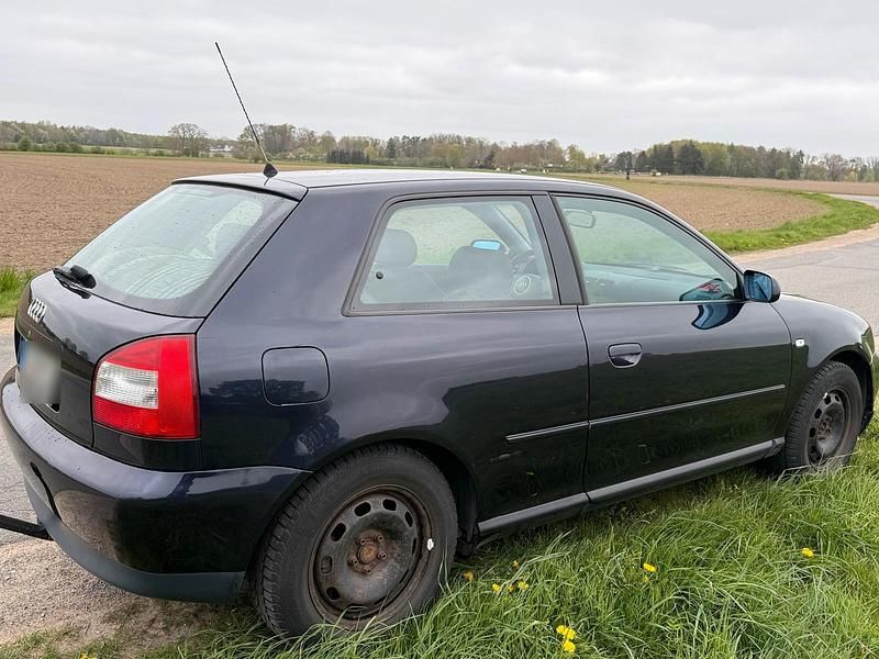 Usado Audi A3 101 HP (74 kW) 2003 Andere farben Citadino