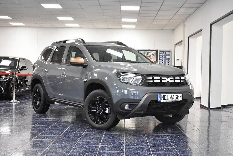 Grau Gebraucht 2024 Dacia Duster Extreme SUV | 34.770 € - Bild 1/4