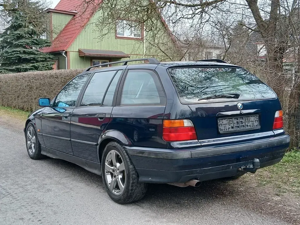 Gebraucht BMW 320 Performance 150 PS (110 kW) 1997 Blau Kombi