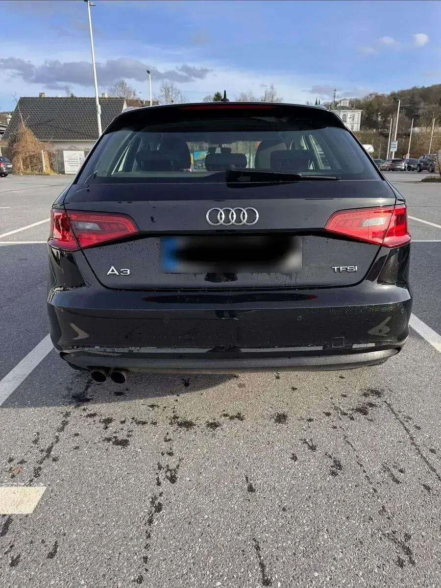 Gebraucht Audi A3 Attraction 125 PS (91 kW) 2016 Schwarz Limousine