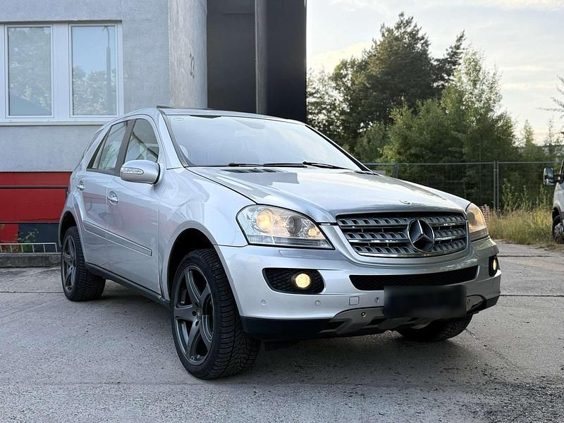 Gebraucht Mercedes ML320 224 PS (164 kW) 2005 SUV