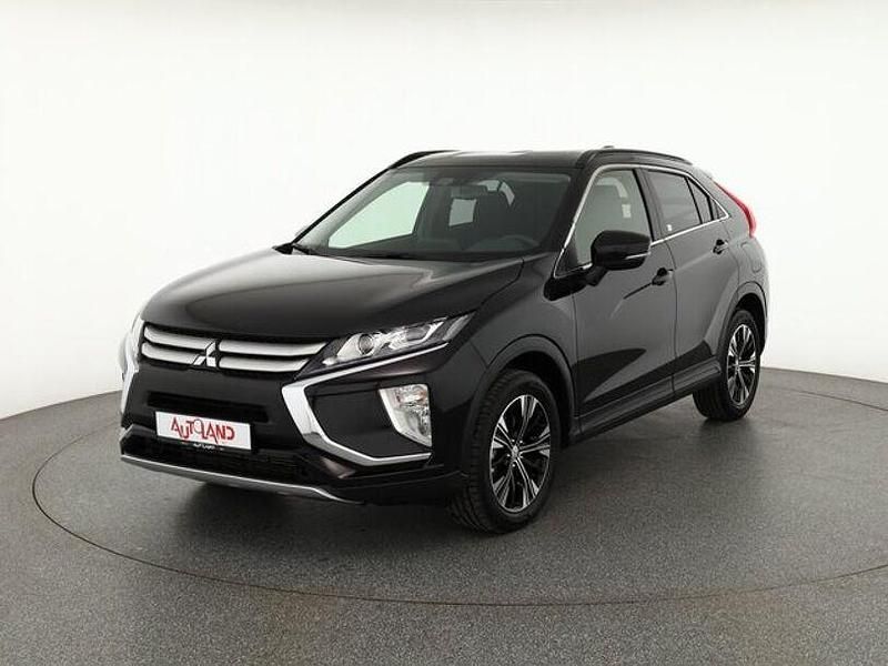 Schwarz Gebraucht 2018 Mitsubishi Eclipse Cross Diamant Edition SUV | 17.490 € (Etwas zu teuer) - Bild 1/4