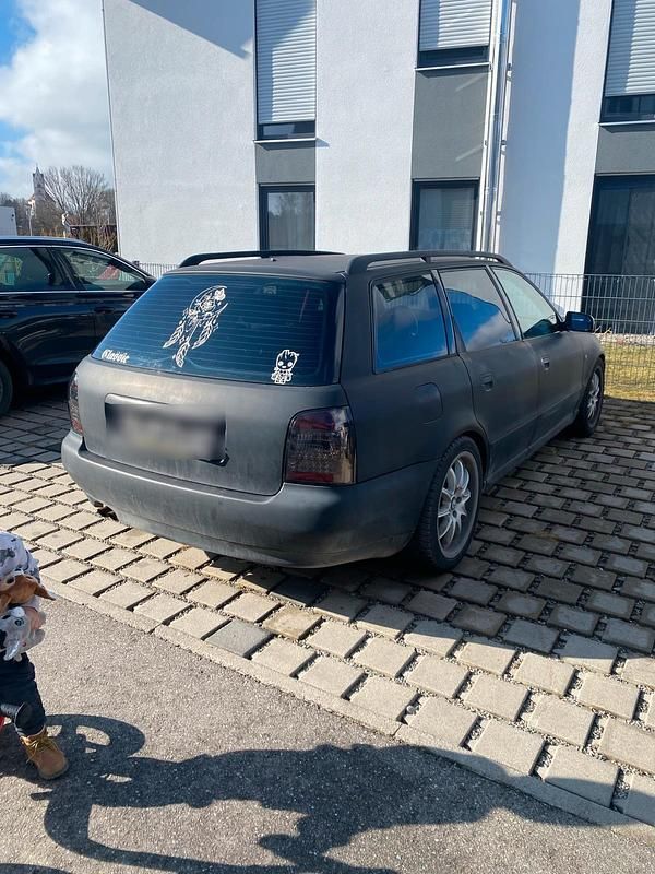 Gebraucht Audi A4 150 PS (110 kW) 1998 Schwarz Kombi