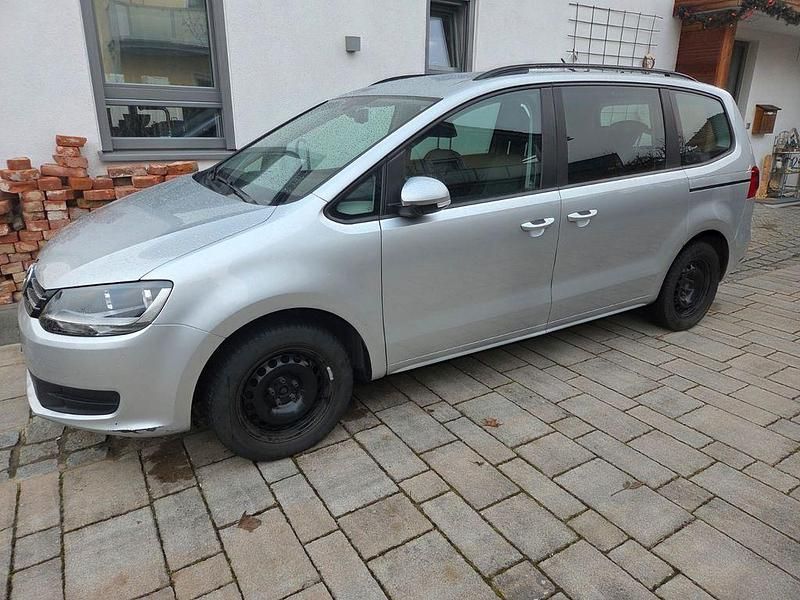 Gebraucht VW Sharan Trendline 150 PS (110 kW) 2011 Silber Van / Kleinbus