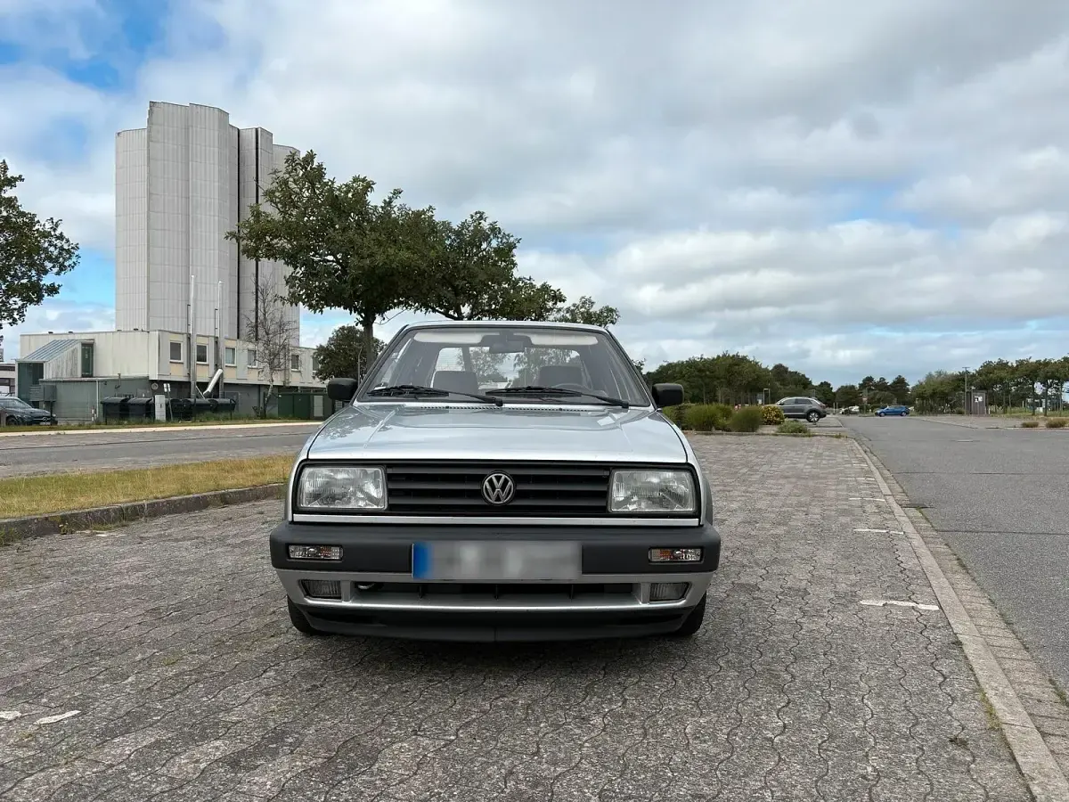 Gebraucht VW Jetta 69 PS (50 kW) 1991 Grau Limousine