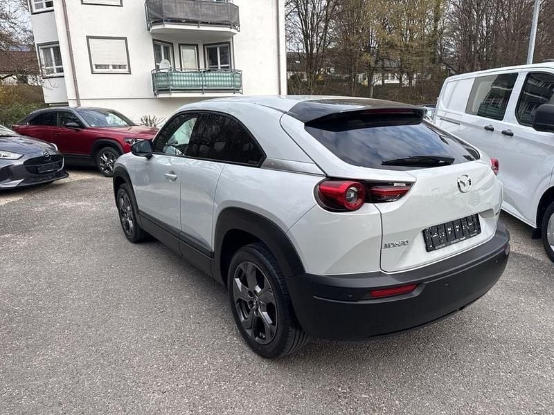 Gebraucht Mazda MX30 106 kW (145 PS) 2020 Mondsteinweiß SUV
