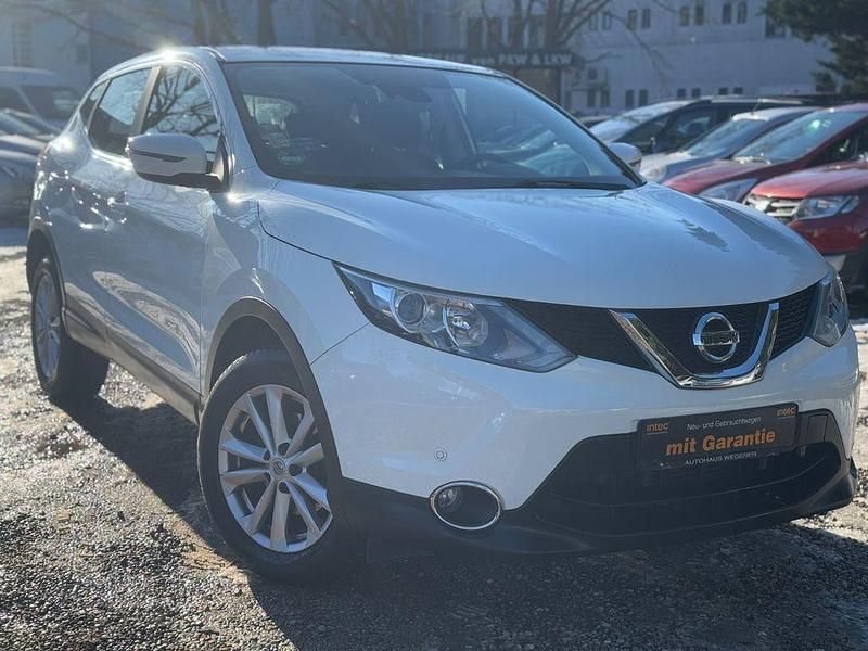 Gebraucht Nissan Qashqai 116 PS (85 kW) 2016 Weiß SUV