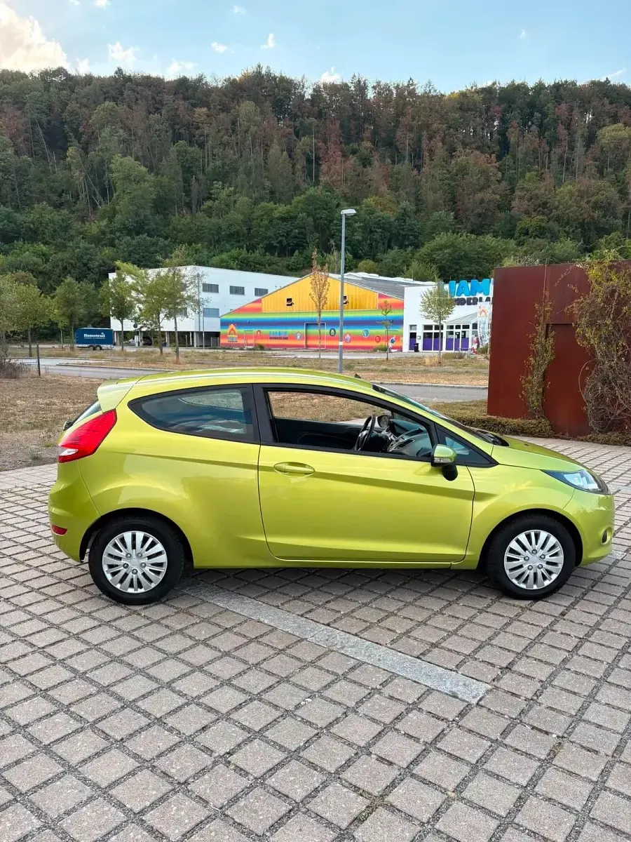 Gebraucht Ford Fiesta 60 PS (44 kW) 2009 Grau Kleinwagen