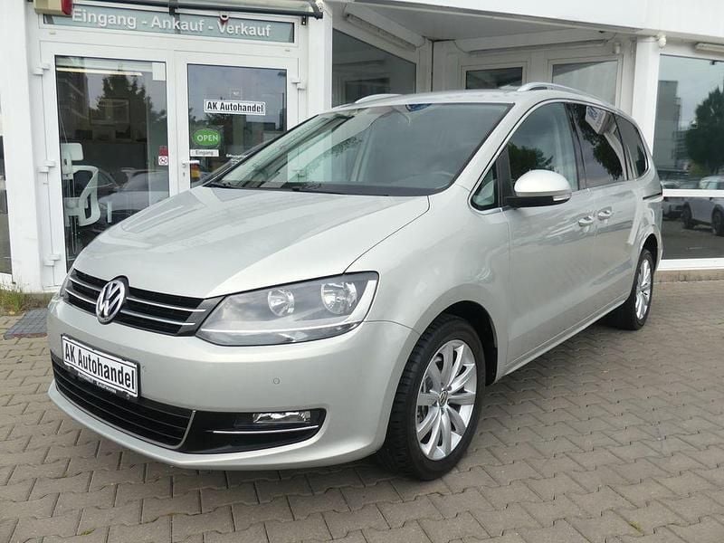 Silber Gebraucht 2011 VW Sharan Highline Van / Kleinbus | 11.000 € (Fairer Preis) - Bild 1/4