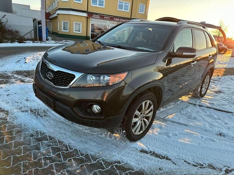 Braun Gebraucht 2010 Kia Sorento Vision SUV | 5.950 € (Fairer Preis) - Bild 1/4