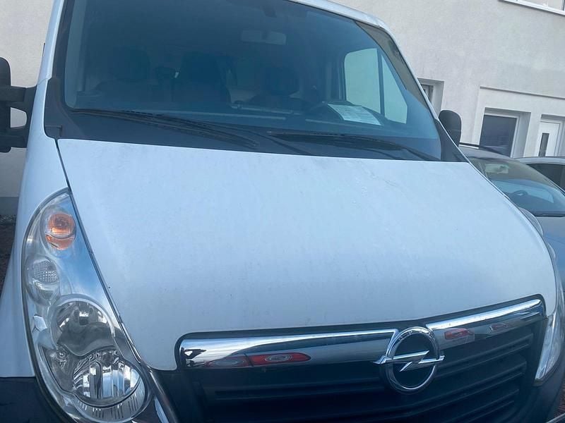 Gebraucht Opel Movano 96 PS (70 kW) 2018 Weiß Van / Kleinbus