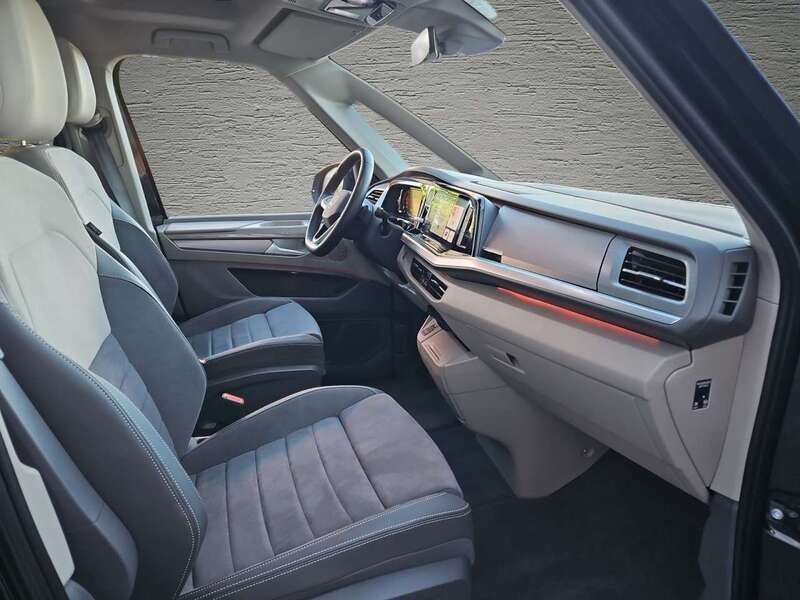Gebraucht VW Multivan Style 204 PS (150 kW) 2024 Deep black perleffekt Van