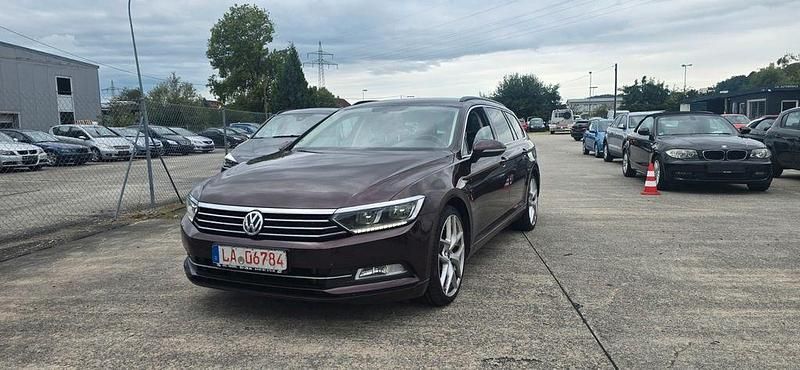 Rot Gebraucht 2015 VW Passat Comfortline Kombi | 13.500 € (Superpreis) - Bild 1/4