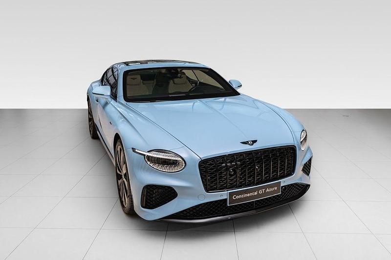 Neu Bentley Continental 680 PS (500 kW) 2025 Blau