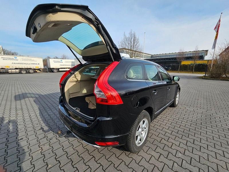 Gebraucht Volvo XC60 Summum 190 PS (139 kW) 2017 Schwarz SUV