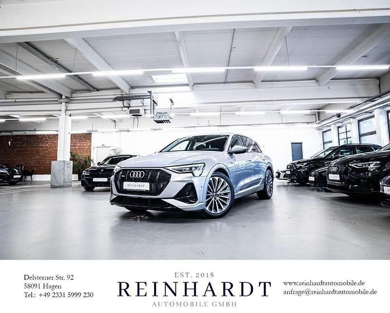 Florettsilber metallic Gebraucht 2022 Audi e-tron S-Line SUV | 40.382 € (Fairer Preis) - Bild 1/3