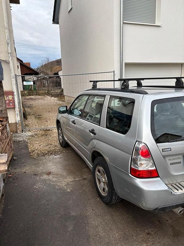 Gebraucht Subaru Forester 160 PS (117 kW) 2007 Silber SUV