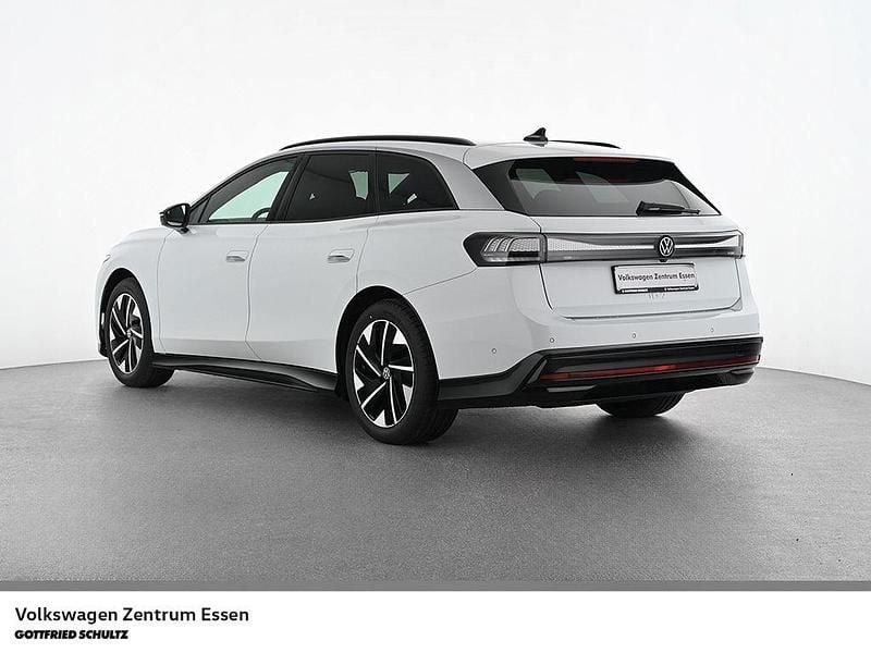 Second-hand VW ID.7 Pro 210 kW (286 CP) 2025 Alb Break