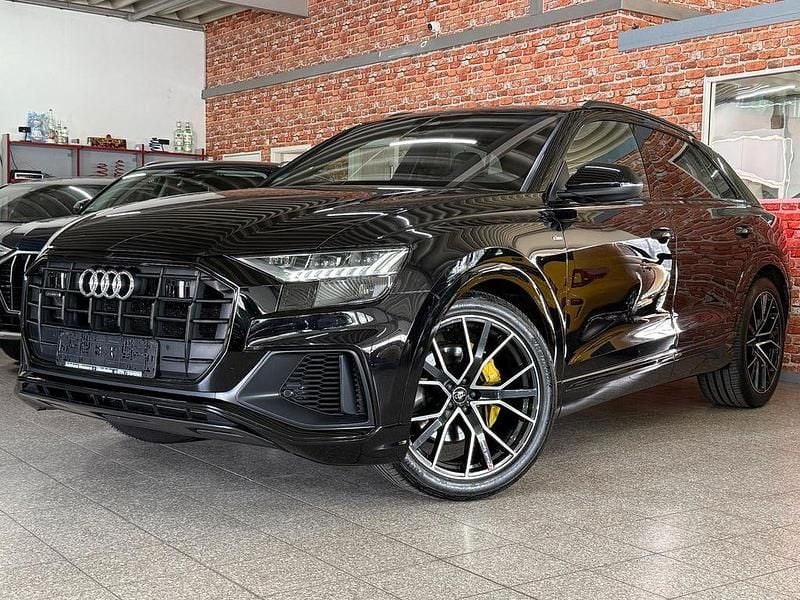 Schwarz Gebraucht 2018 Audi Q8 S-Line SUV | 49.480 € (Fairer Preis) - Bild 1/4