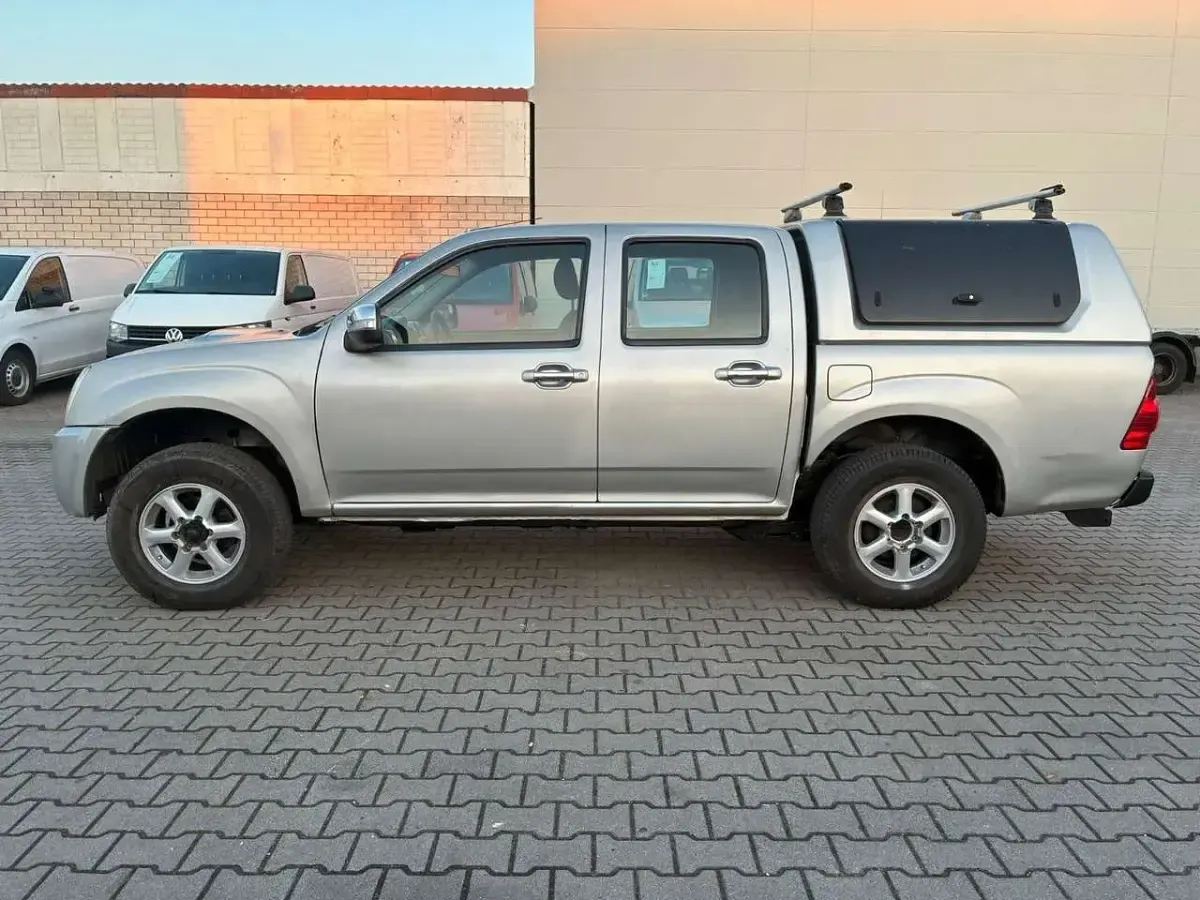 Gebraucht Isuzu D-Max 136 PS (100 kW) 2008 Silber Pickup