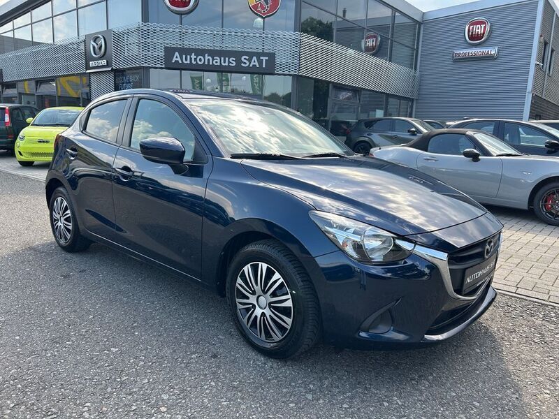 Blau Gebraucht 2018 Mazda 2 Kizoku Kleinwagen | 12.380 € (Fairer Preis) - Bild 1/4
