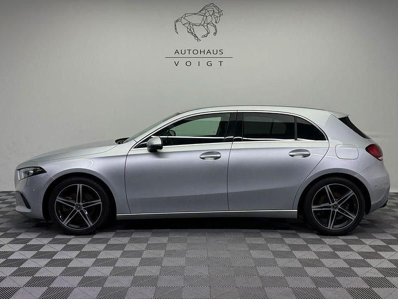 Gebraucht Mercedes A220 Business 190 PS (139 kW) 2020 Iridiumsilber  metalliclack Limousine