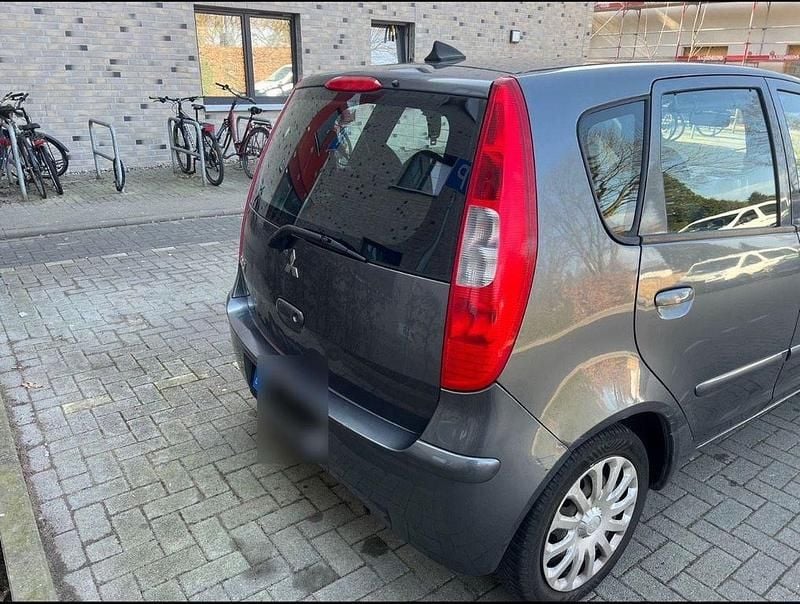 Gebraucht Mitsubishi Colt 75 PS (55 kW) 2005 Grau Kleinwagen