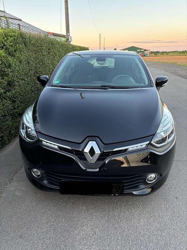 Schwarz Gebraucht 2016 Renault Clio IV LIMITED Limousine | 8.500 € (Fairer Preis) - Bild 1/4