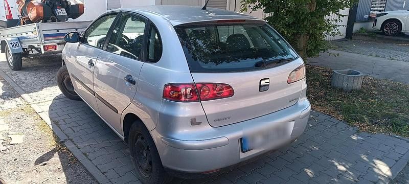 Silber Gebraucht 2004 Seat Ibiza Coupé | 1.200 € (Fairer Preis) - Bild 1/4