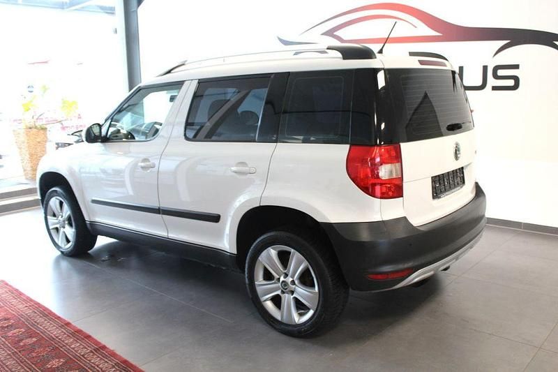 Gebraucht Skoda Yeti Experience 105 PS (77 kW) 2012 Weiß SUV