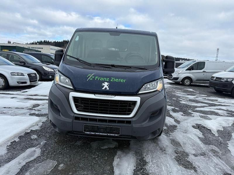Gebraucht Peugeot Boxer 131 PS (96 kW) 2017 Blau Van