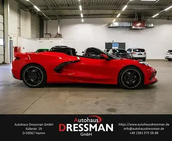 Używany Corvette C8 481 KM (353 kW) 2023 Czerwony Kabriolet