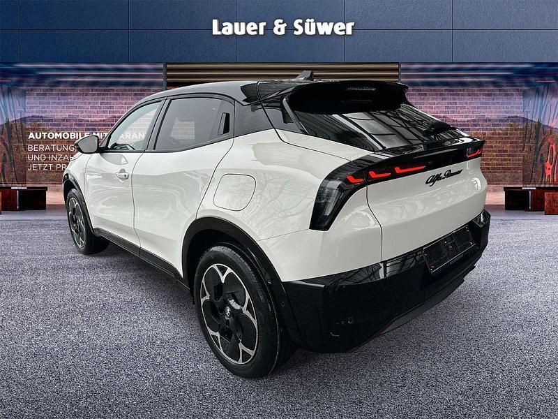 Neu Alfa Romeo Junior Ti 145 PS (106 kW) 2025 Weiß SUV