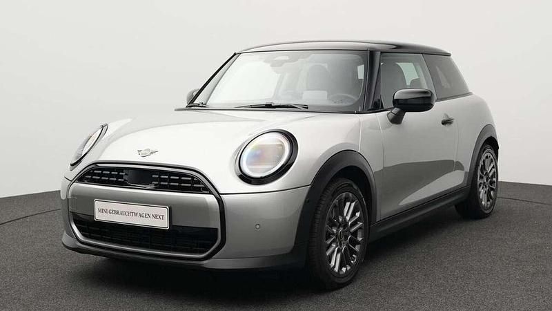 Grau Gebraucht 2024 Mini Cooper Classic Kleinwagen | 24.946 € (Guter Preis) - Bild 1/4