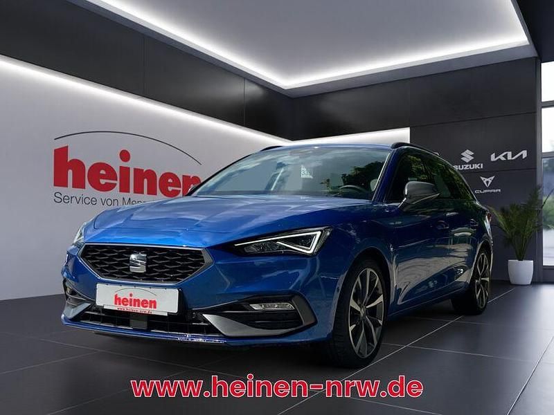 Blau Gebraucht 2024 Seat Leon FR Limousine | 27.480 € (Guter Preis) - Bild 1/4