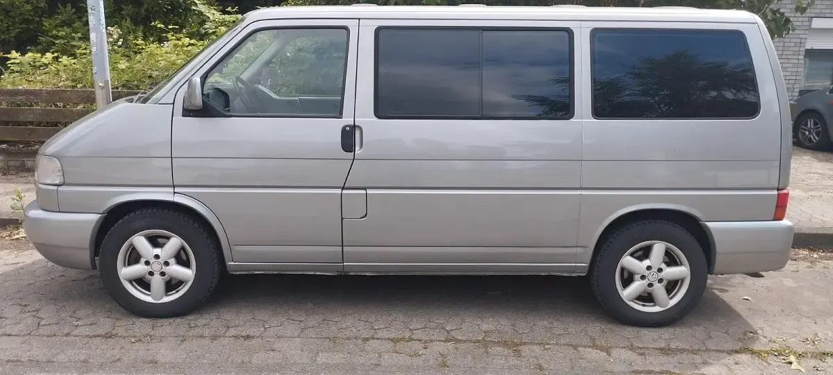 Gebraucht VW Multivan 151 PS (111 kW) 1999 Silber Van / Kleinbus