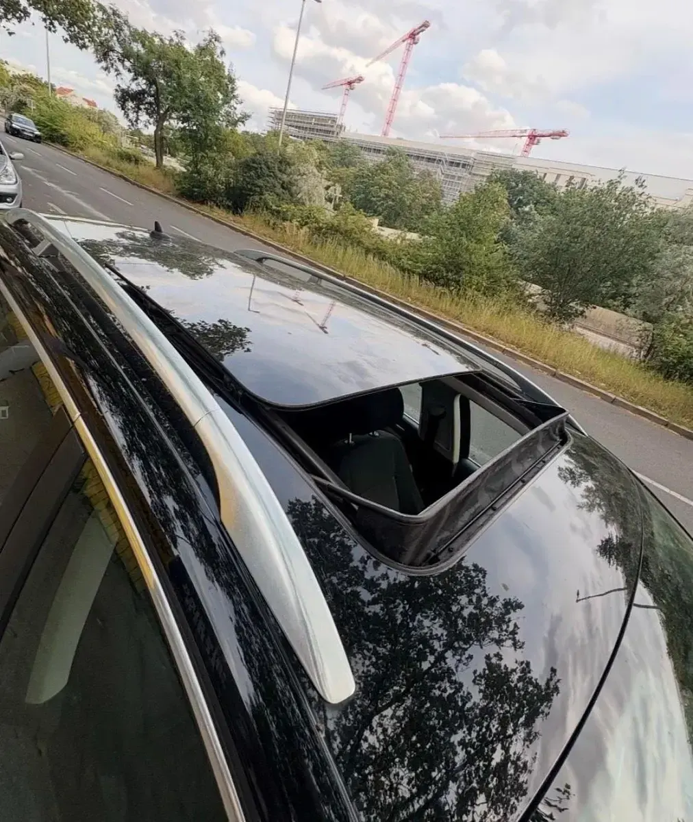 Gebraucht VW Golf VI Highline 105 PS (77 kW) 2011 Schwarz Kombi