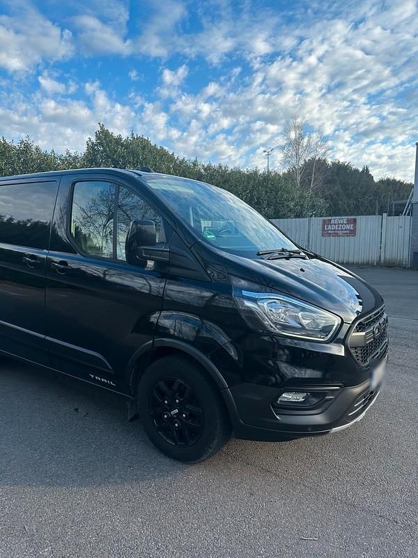 Gebraucht Ford Transit Custom 131 PS (96 kW) 2021 Schwarz Limousine