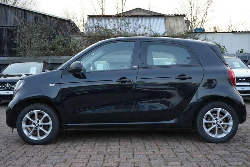 Gebraucht Smart ForFour Passion 90 PS (66 kW) 2019 Schwarz Kleinwagen