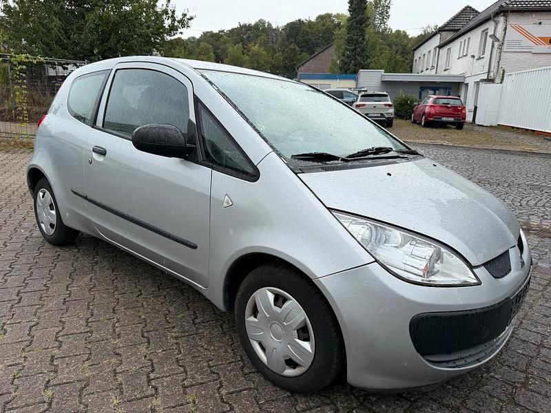 Silber Gebraucht 2005 Mitsubishi L Kleinwagen | 890 € - Bild 1/4